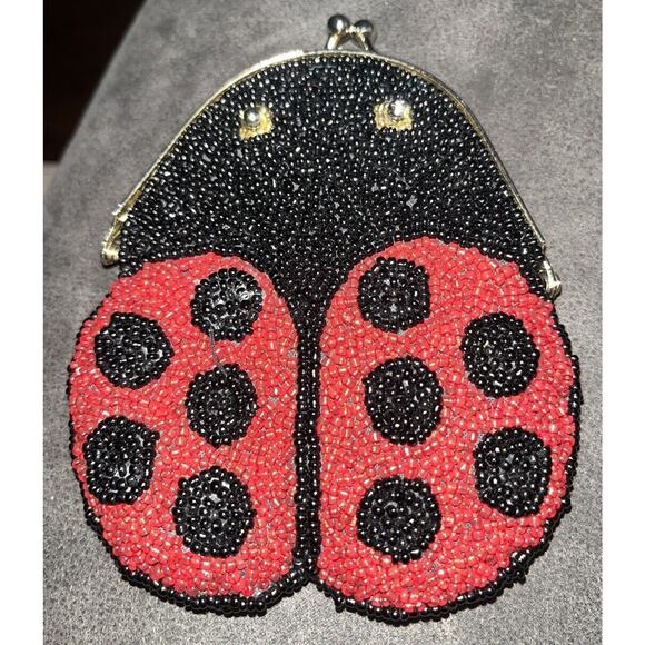 VINTAGE HEAVY BEADED LADY BUG COIN PURSE Sead Beads Gold CLASP - Picture 1 of 4